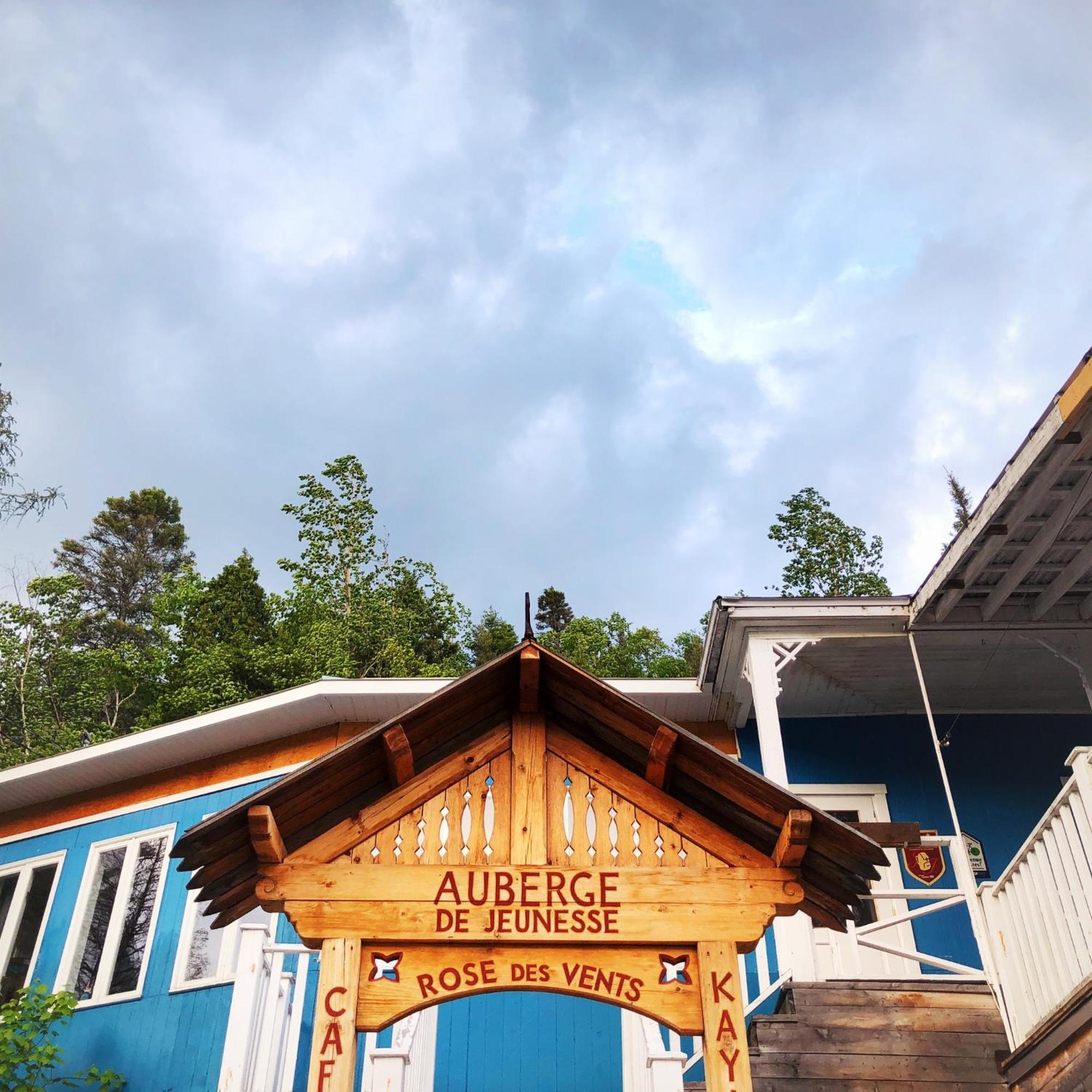 Auberge Aventure Rose Des Vents Sainte-Rose-du-Nord Exterior photo